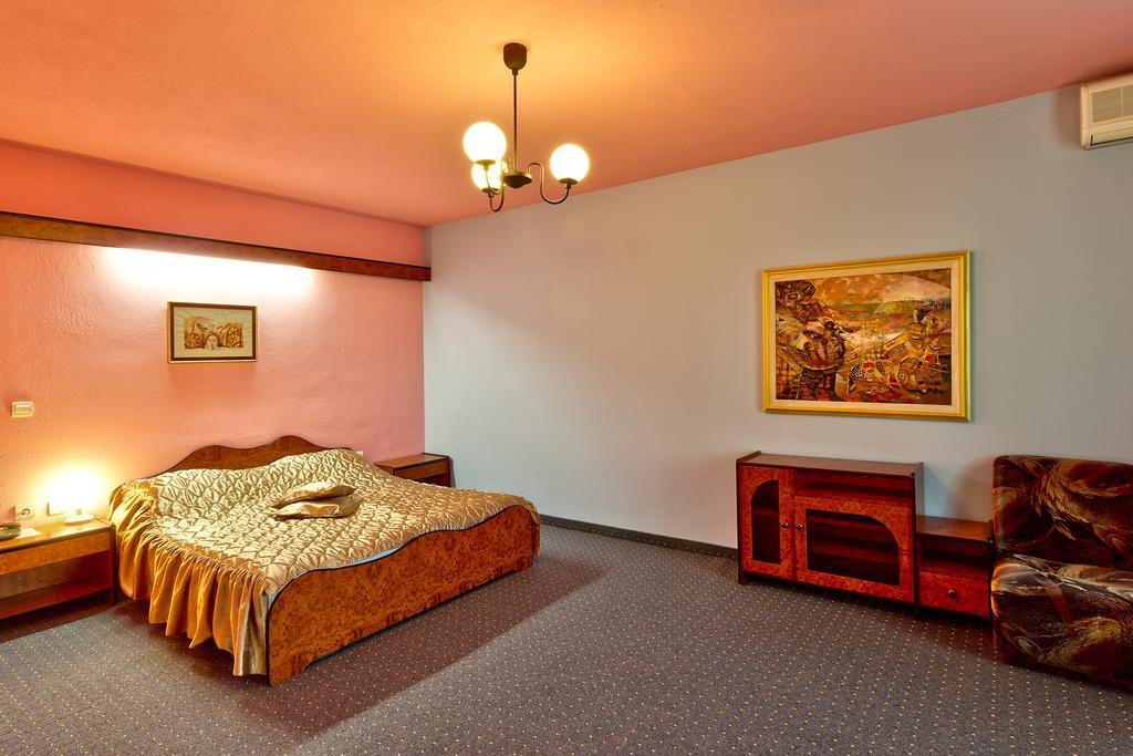 Family Hotel غابروفو المظهر الخارجي الصورة